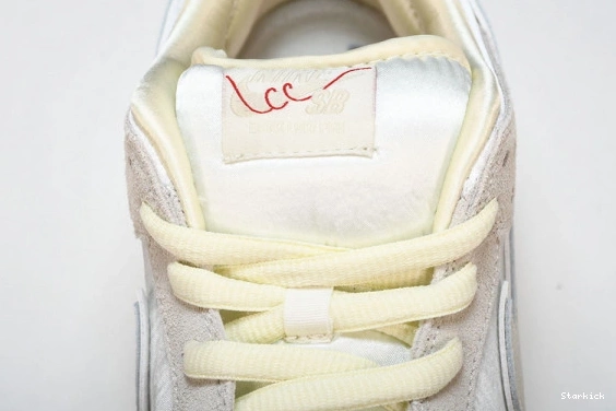 Low FZ5654-100 Milk Coconut Dunk Nike 1001